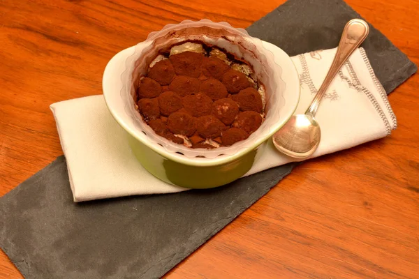 İtalyan tiramisu tatlısı ve kahve kreması.