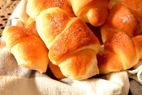 Croissant Handgemaakte Ontbijt Voedsel — Stockfoto