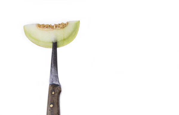 Fette Fresche Melone Giallo Bastoncino Melone Sul Vecchio Coltello — Foto Stock