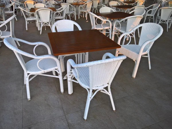 Tische Und Stühle Sommerresort Frühen Morgen — Stockfoto