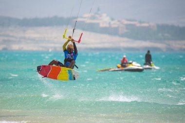 33 yaşında. Fuerteventura Dünya Kupası 2018. GKA Uçurtma Askısız Serbest Stil. 2018.07.21. Playa Sotavento.