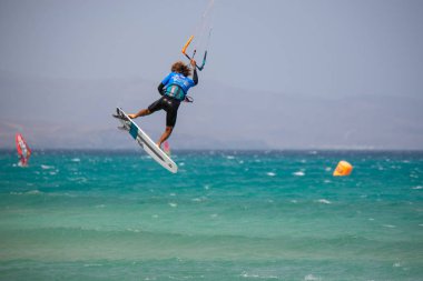 33 yaşında. Fuerteventura Dünya Kupası 2018. GKA Uçurtma Askısız Serbest Stil. 2018.07.21. Playa Sotavento.