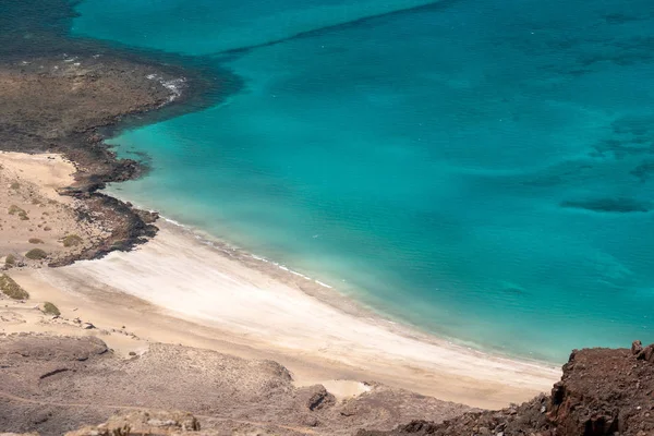 Blick Auf Den Einsamen Strand Vom Mirador Del Rio Lanzarote — Stockfoto