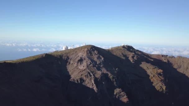 View Of Observatories From Top Of Roque De Los Muchachos, La Palma — Stock Video