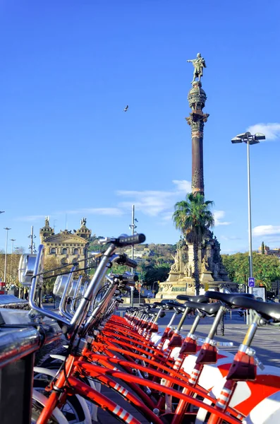 Monumento Cristóvão Colombo Witn Bikes Praça Principal Barcelona Espanha — Fotografia de Stock