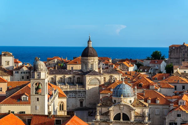 Vista Ciudad Dubrovnik Croacia Con Torre Del Reloj Iglesia San —  Fotos de Stock