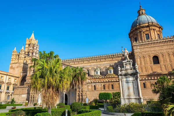 Blick Auf Die Atemberaubende Kathedrale Palermo Italien — Stockfoto