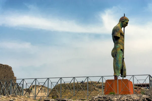 Vista Enorme Escultura Apolínea Del Escultor Polaco Igor Mitoraj Dédalo — Foto de Stock