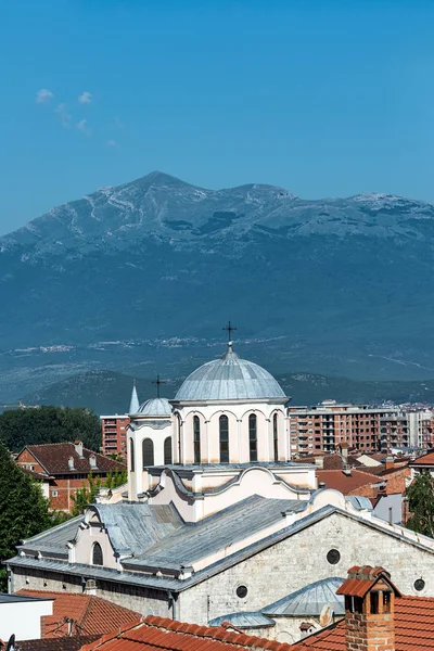 Visa Katedralen Saint George Prizren Kosovo Med Albanska Alperna Bakgrunden — Stockfoto