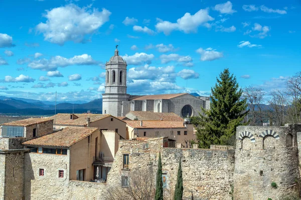 Historiska Girona, Spanien och katedralen — Stockfoto