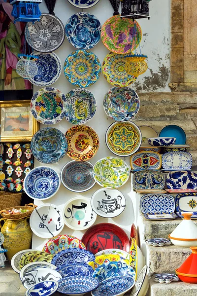 Decorative Dishes for Sale en Sidi Bou Said, Tunisia — Stock Photo, Image