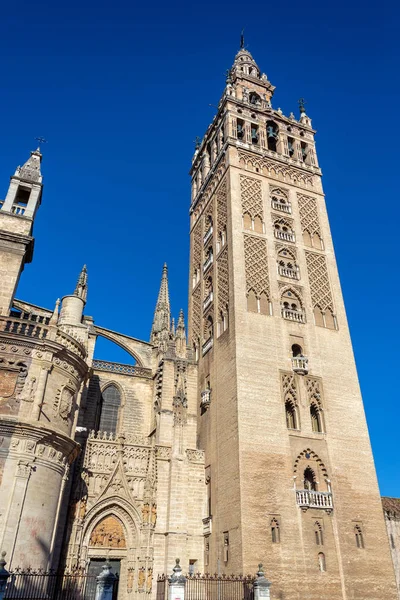Glockenturm der Kathedrale von Sevilla — Stockfoto