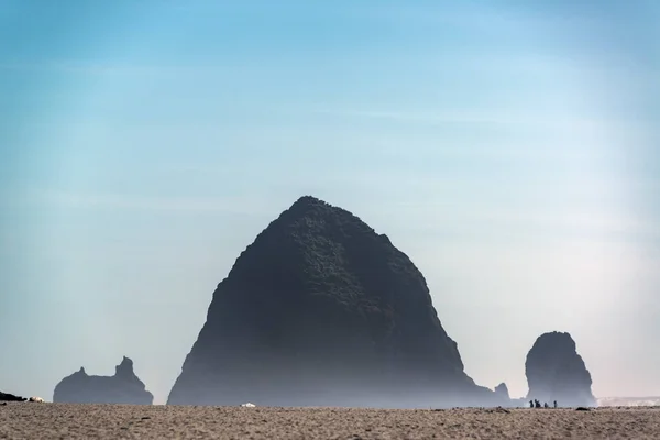 Haystack Rock a Cannon Beach, Oregon — Foto Stock