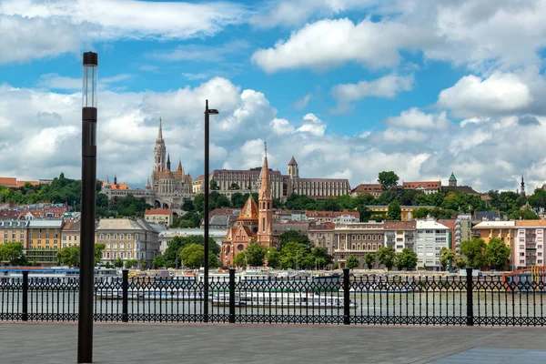 Danubio e Budapest Vista — Foto Stock