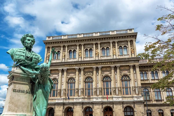 Arquitetura histórica em Budapeste, Hungria — Fotografia de Stock