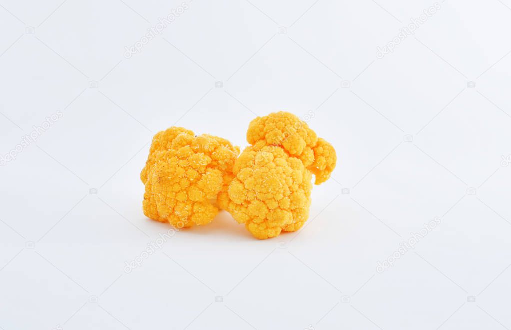 yellow color cauliflower on a white background with space for text. - Imagen