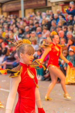 insanlar celebra için vinaros, sokaklarında kostümleri giyinme