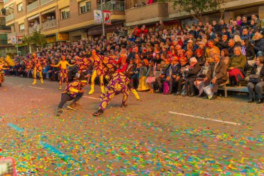 insanlar celebra için vinaros, sokaklarında kostümleri giyinme