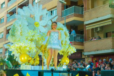 insanlar celebra için vinaros, sokaklarında kostümleri giyinme