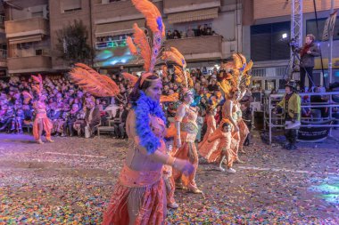 insanlar celebra için vinaros, sokaklarında kostümleri giyinme