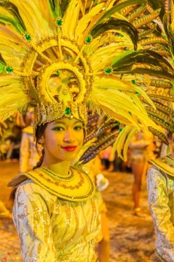 insanlar celebra için vinaros, sokaklarında kostümleri giyinme