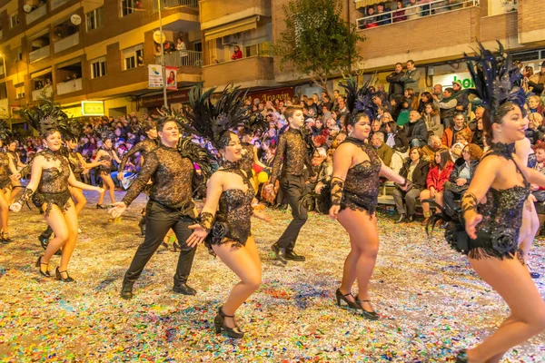 Vinaros celebra 거리에서 의상에서 드레싱 하는 사람들 — 스톡 사진