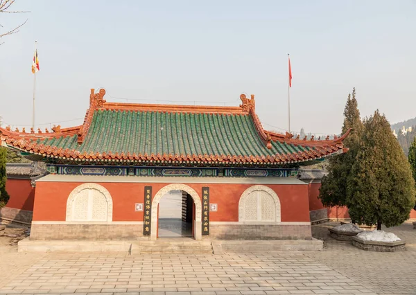 Παραδοσιακή Κινέζικη αρχιτεκτονική και περίπτερο με το συγκρότημα του — Φωτογραφία Αρχείου
