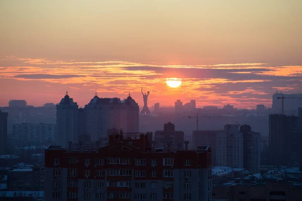 Pôr Sol Kiev Vista Noturna Panorama Cidade Igreja Estátua Pátria — Fotografia de Stock