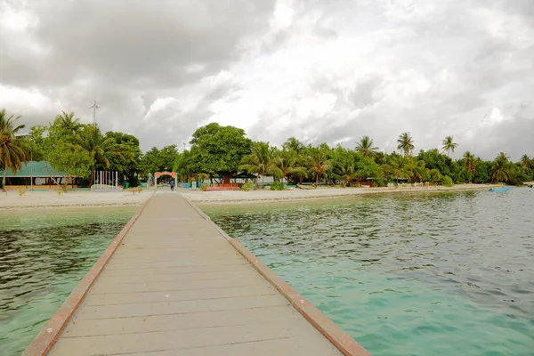 Beautiful View Island Coast Wooden Pier Turquoise Water Green Trees — Stock Photo, Image