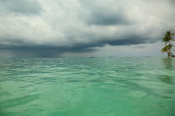 Increíble Vista Isla Paradisíaca Océano Índico Agua Turquesa Clara Playa —  Fotos de Stock