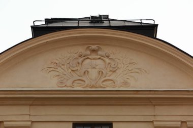 Eski bina cephesinde güzel Ayrıntılar görünümü kapatın. Mimari konsepti.