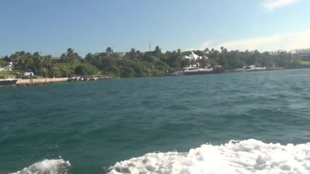 Vue Sur Magnifique Point Repère Avec Belles Maisons Des Bateaux — Video