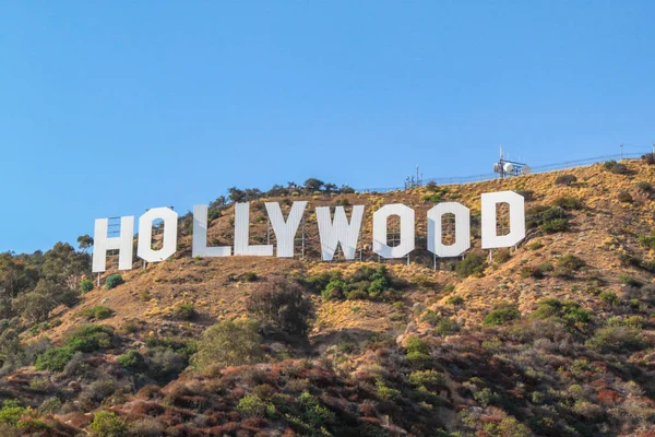 Panneau Hollywood Sur Fond Bleu Ciel Point Repère Mondialement Connu — Photo