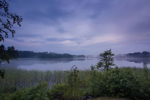 Gorgeous View Fog Lake Evening Time Summer Day White Clouds — Stock Photo, Image