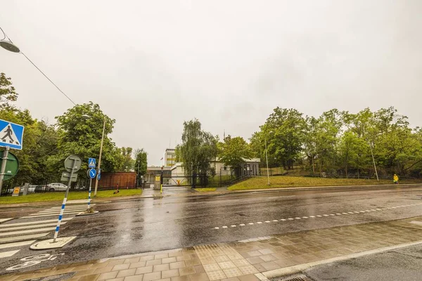 Stockholm 'deki Rus Büyükelçiliği' nin yağmurlu sonbahar günündeki manzarası. 09.08.2020. Stockholm. İsveç.