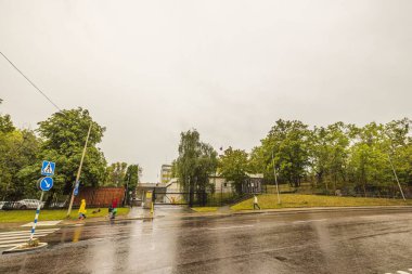 Stockholm 'deki Rus Büyükelçiliği' nin yağmurlu sonbahar günündeki manzarası. 09.08.2020. Stockholm. İsveç.