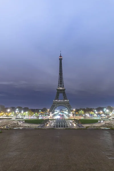 Východ Slunce Eiffelovu Věž Reflexe Mokré Floorof Regencia Paříži Jeden — Stock fotografie