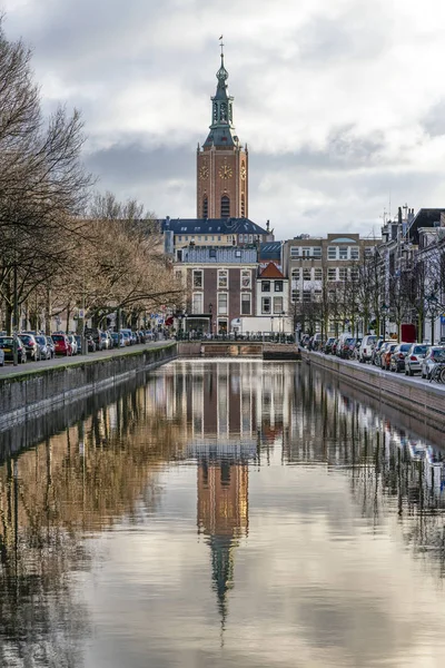 Saint James Kerk Tot Uiting Het Rustige Kanaalwater Genest Naar — Stockfoto