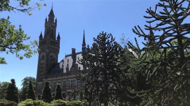 2018年7月4日 联合国主要司法机关 国际法院所在地 花园上的和平宫景观 位于荷兰 Hage — 图库视频影像