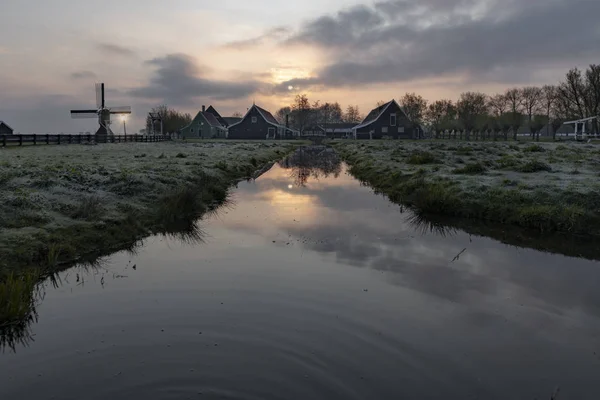 Zonsondergang Het Landelijk Dorp — Stockfoto