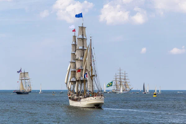 Antieke Tall Schip Schip Verlaten Van Haven Van Den Haag — Stockfoto