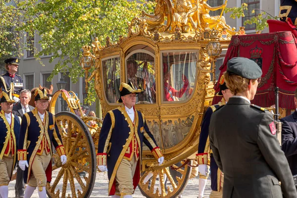 Hague Září 2014 Nizozemský Král Willem Alexander Svém Kočáře Míří — Stock fotografie