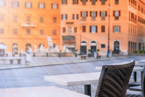 Пустые Столики Солнечном Свете Площади Навона Риме Италия Фотография Имеет — стоковое фото