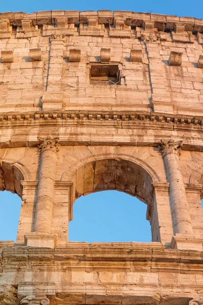 Vista Frontal Para Cima Arco Coliseu Luz Pôr Sol Roma — Fotografia de Stock