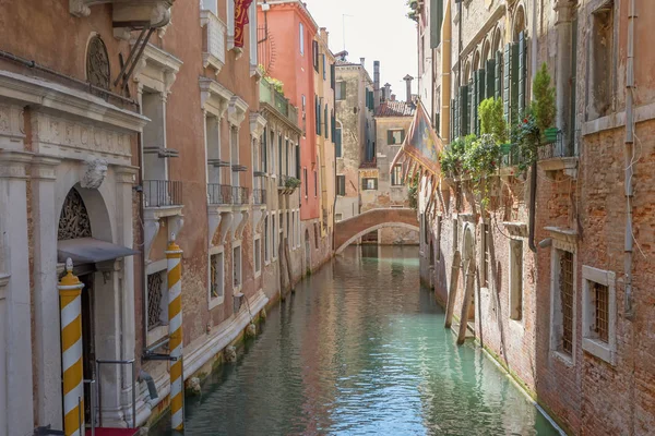 View Empty Romantic Canal Filled Sunlight Venice Italy — Stock Photo, Image