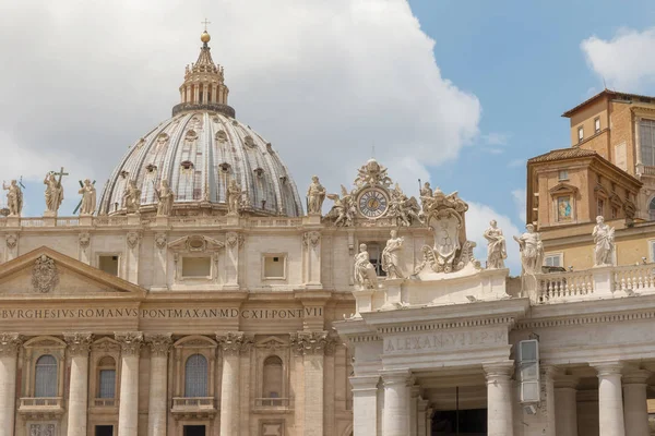 Vista Cerca Basílica San Pedro Plaza San Pedro Vaticano — Foto de Stock