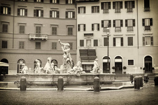 La Fuente de Neptuno en la Plaza Navona. En Roma. Italia . — Foto de Stock