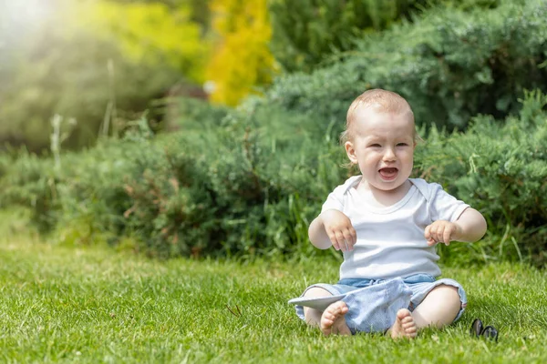 Little Baby Boy Crying Sitting Outdoors Garden — Stock Photo, Image