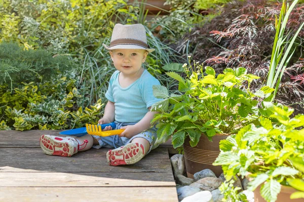 Cute Little Baby Boy Playing Baby Rake Scoop Sitting Garden — Stock Photo, Image