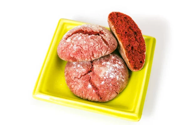 Krema şeker beyaz arka plan üzerinde izole yeşil plaka ile kırmızı tanımlama bilgileri